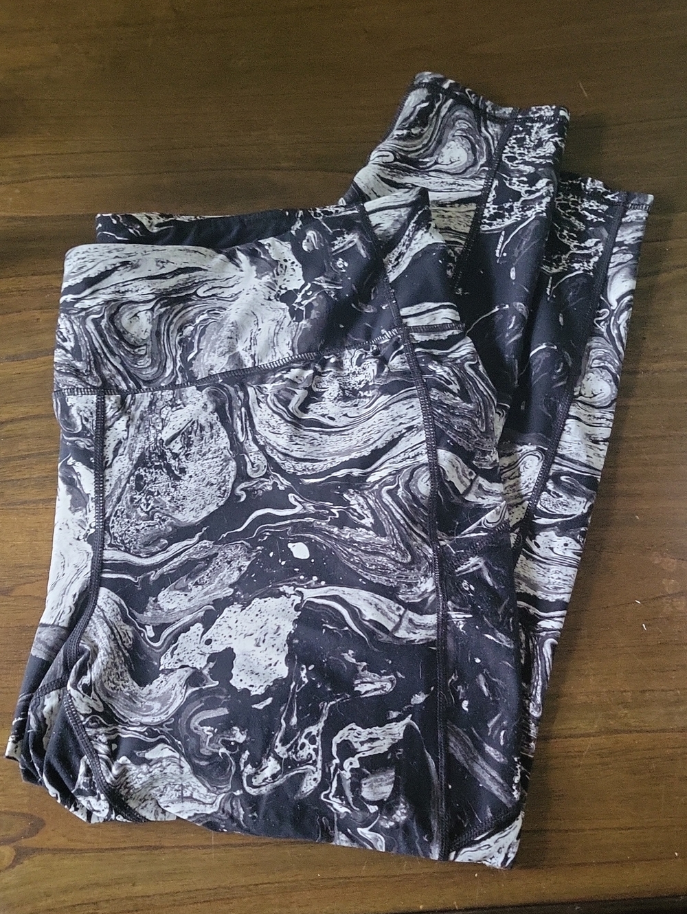 torrid Active Black & White Marble Leggings